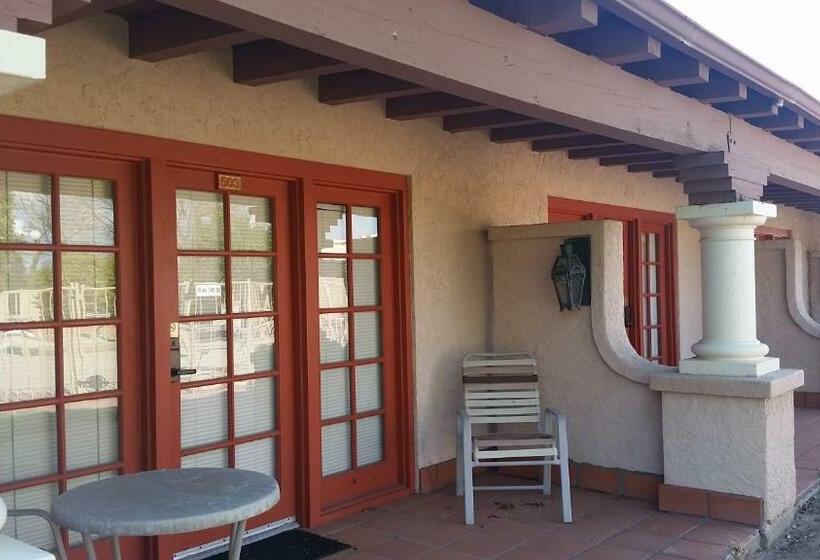 استراحتگاه Dobson Ranch Inn And Suites