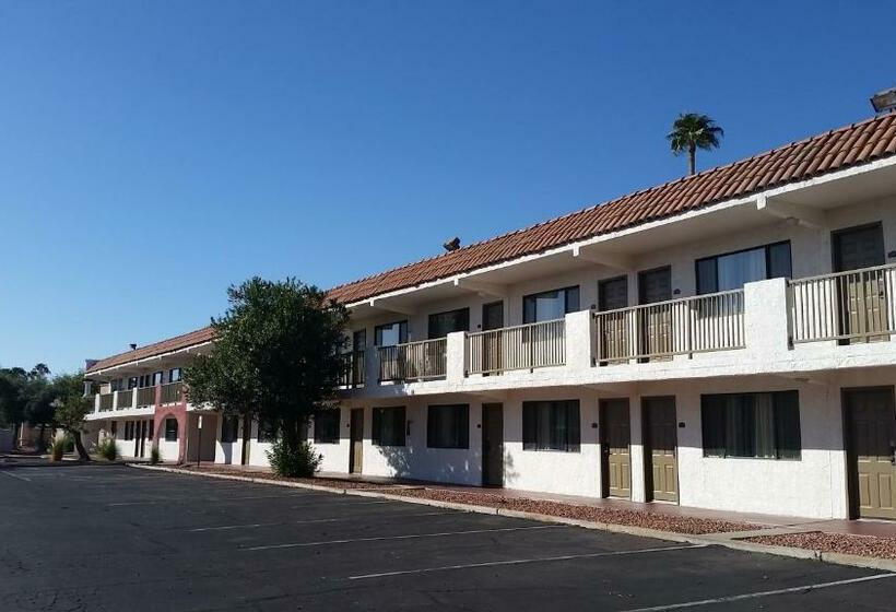 استراحتگاه Dobson Ranch Inn And Suites
