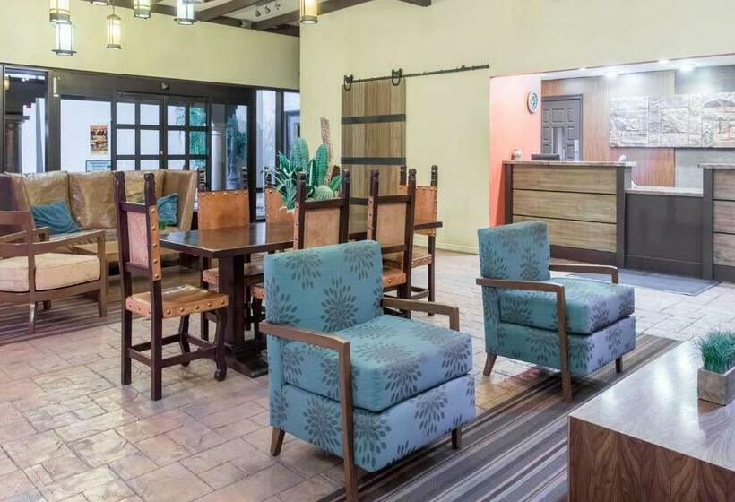 استراحتگاه Dobson Ranch Inn And Suites