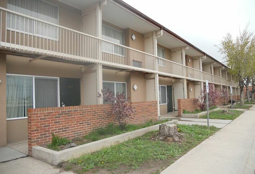 منتجع Hitching Post Inn