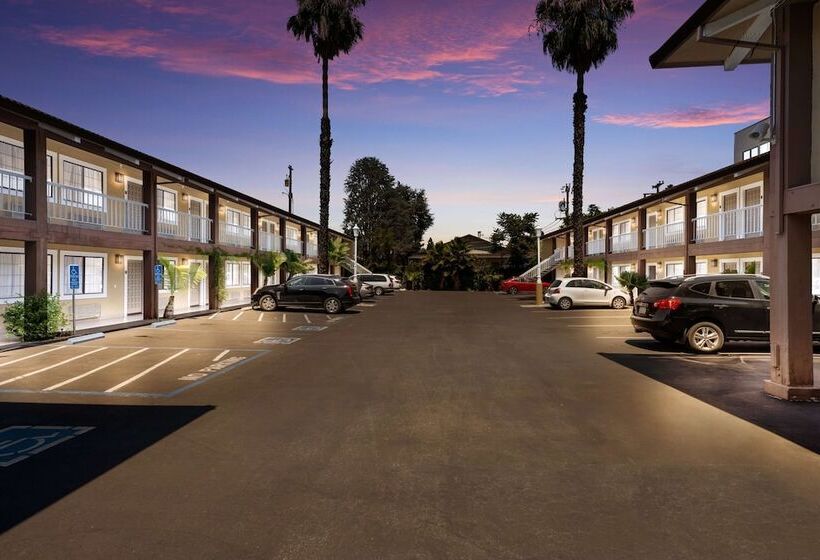 Surestay Plus Hotel By Best Western Mountain View