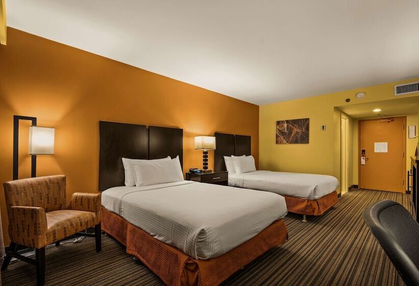 Best Western The Plaza Hotel Honolulu Airport   Free Breakfast