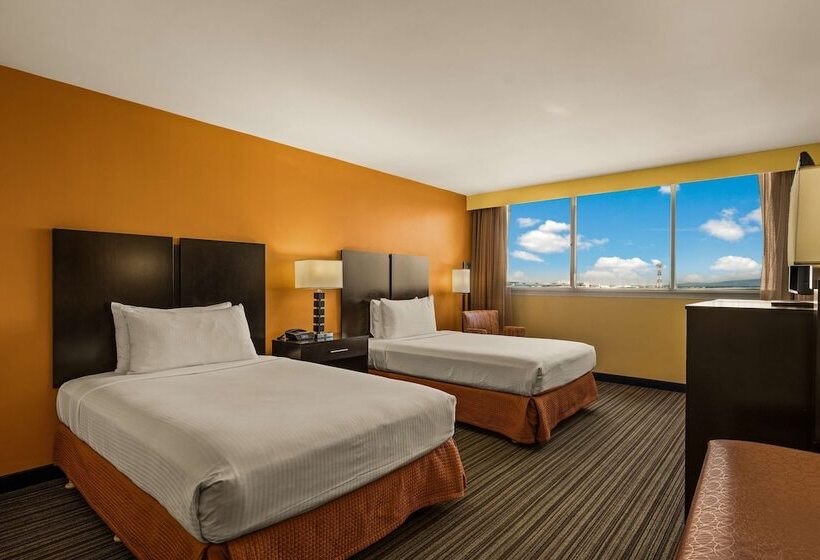 Best Western The Plaza Hotel Honolulu Airport   Free Breakfast