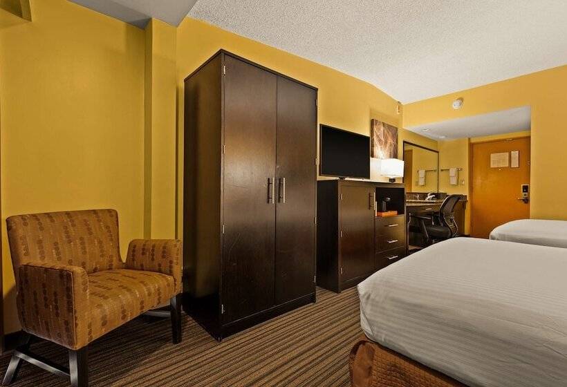 Best Western The Plaza Hotel Honolulu Airport   Free Breakfast