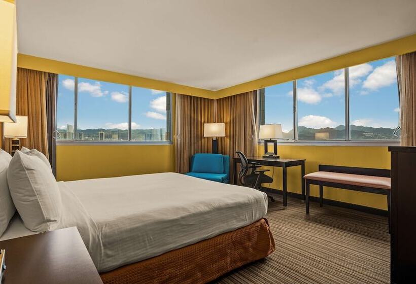 Best Western The Plaza Hotel Honolulu Airport   Free Breakfast
