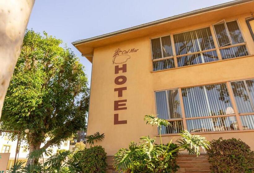 Cal Mar Hotel Suites