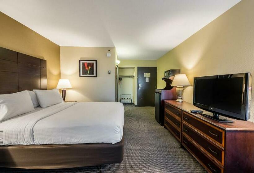 هتل Clarion   Cincinnati North