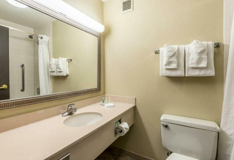 هتل Clarion   Cincinnati North