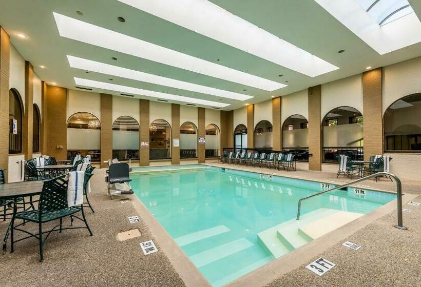 هتل Clarion   Cincinnati North