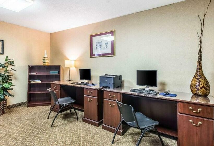 هتل Clarion   Cincinnati North