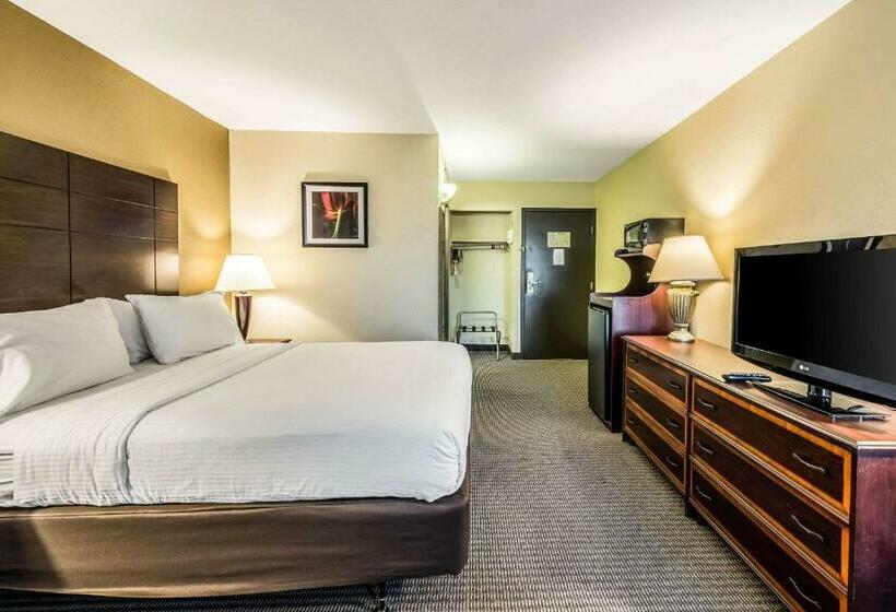 هتل Clarion   Cincinnati North