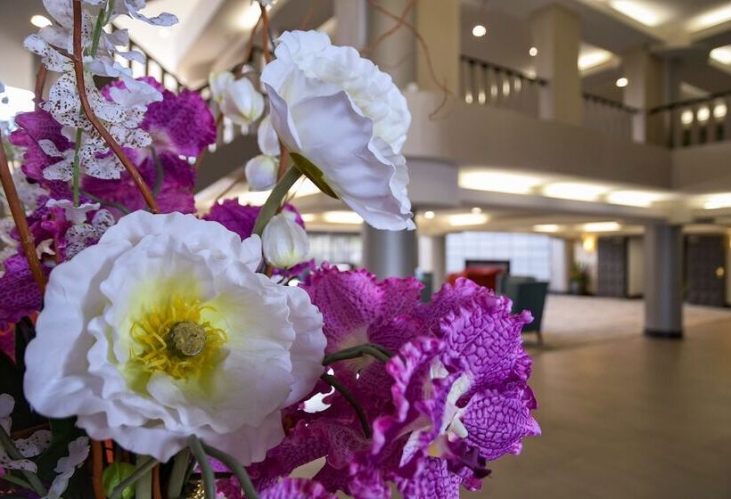 Delta Hotels By Marriott Ontario Airport