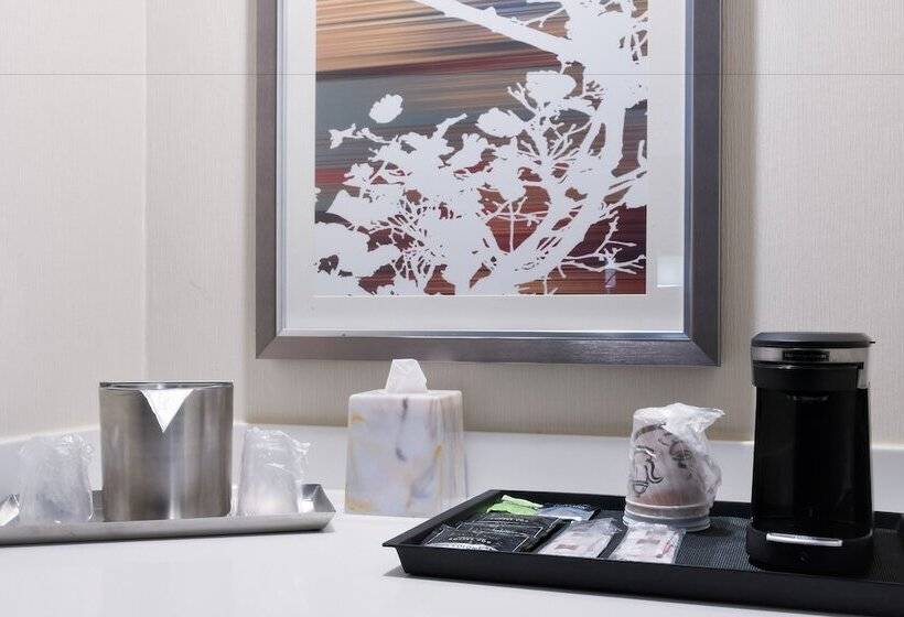 Delta Hotels By Marriott Ontario Airport