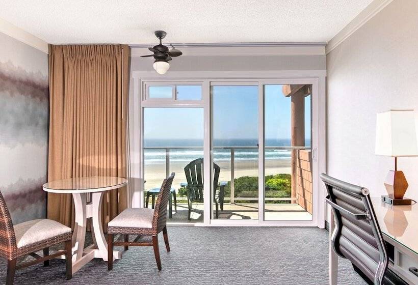 Hallmark Resort   Newport