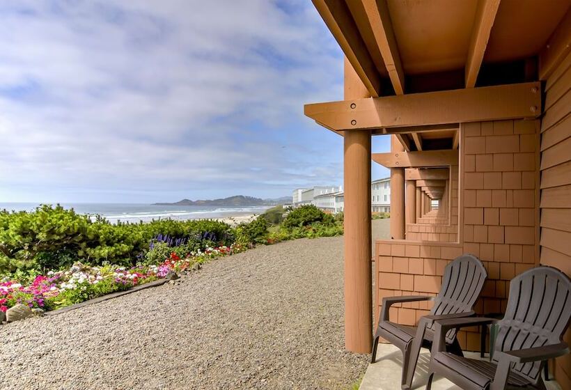 Hallmark Resort   Newport