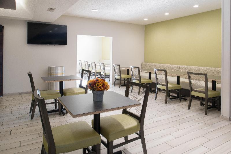 Holiday Inn Express Hotel & Suites Burlington, An Ihg
