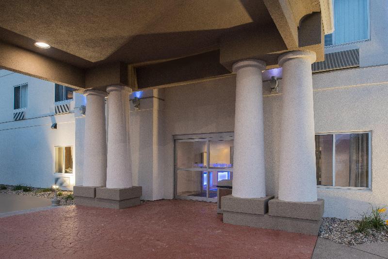 Holiday Inn Express Hotel & Suites Burlington, An Ihg