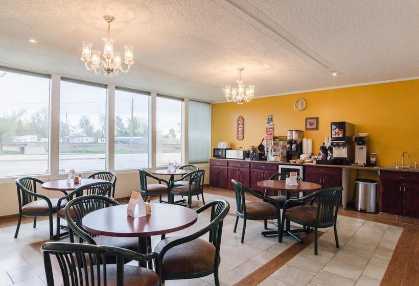 فندق Alamo Inn & Suites