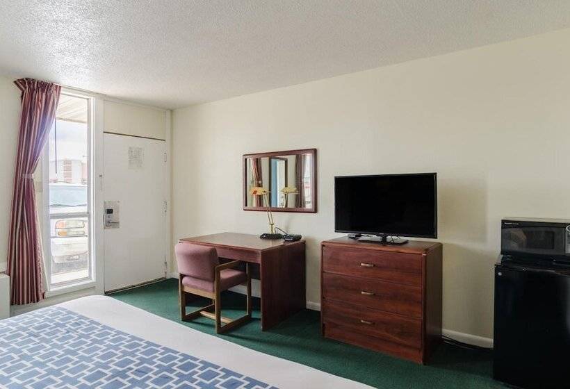 فندق Alamo Inn & Suites