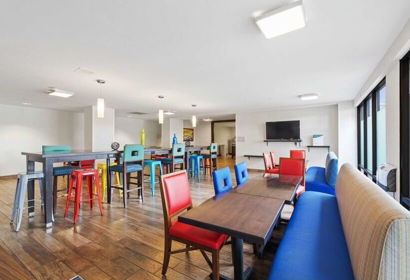 Allentown Park Hotel, Ascend Hotel Collection