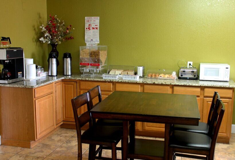 فندق Americas Best Value Inn At&t Center