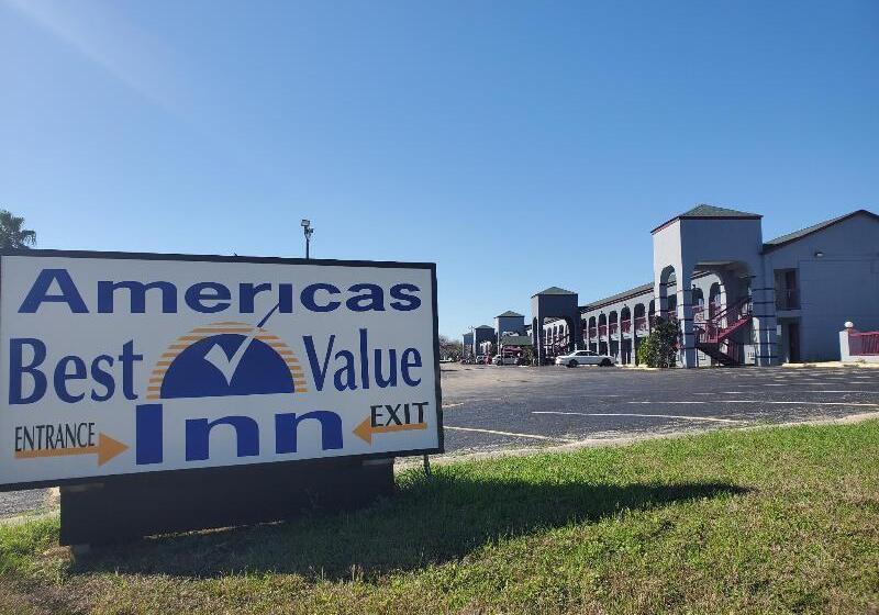 فندق Americas Best Value Inn At&t Center