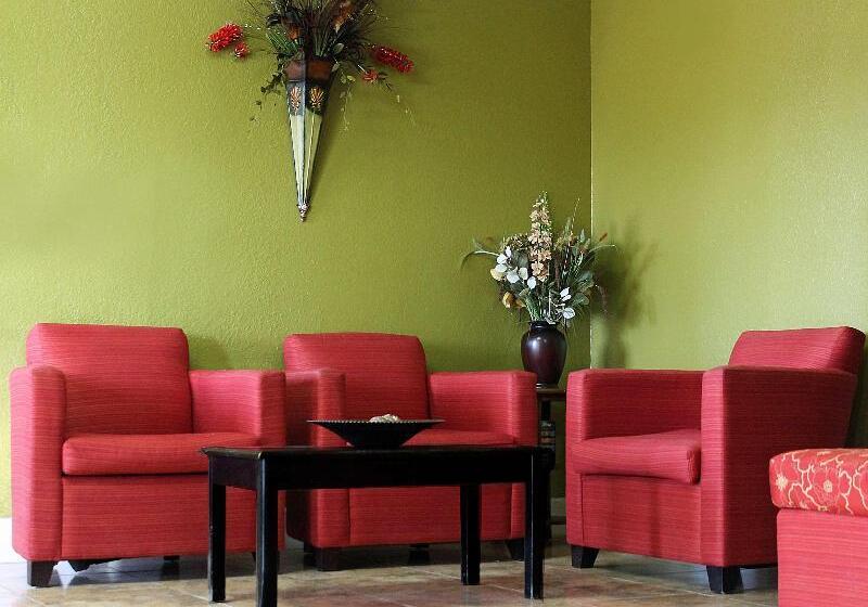 فندق Americas Best Value Inn At&t Center