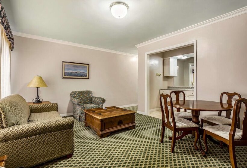 فندق Americas Best Value Inn Historic Clewiston Inn