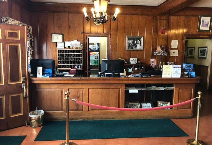 فندق Americas Best Value Inn Historic Clewiston Inn