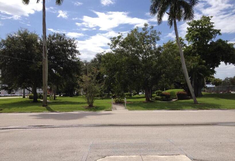 فندق Americas Best Value Inn Historic Clewiston Inn