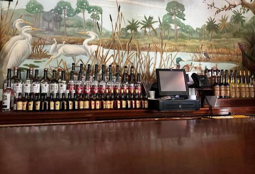 فندق Americas Best Value Inn Historic Clewiston Inn