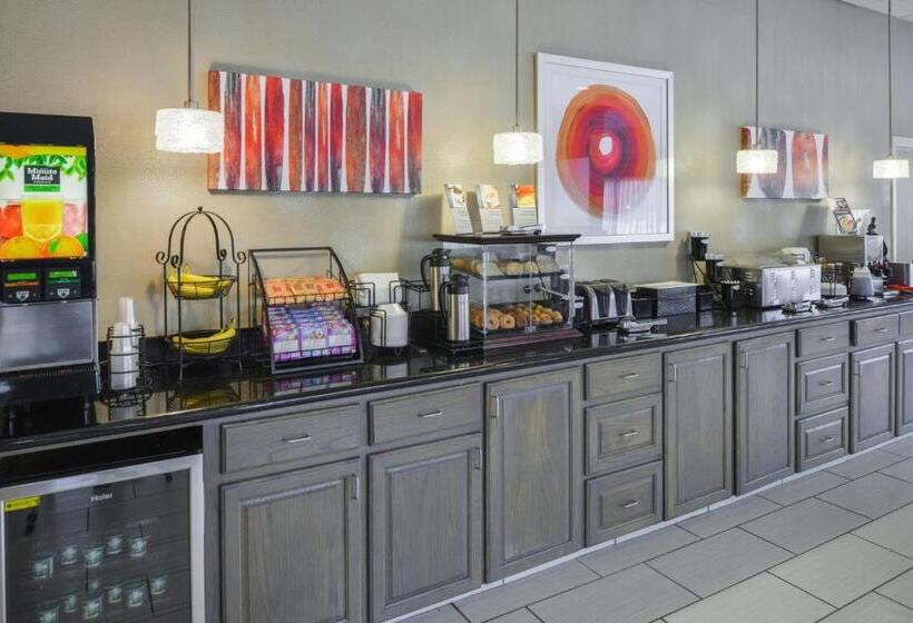 فندق Americas Best Value Inn & Suites Bastrop
