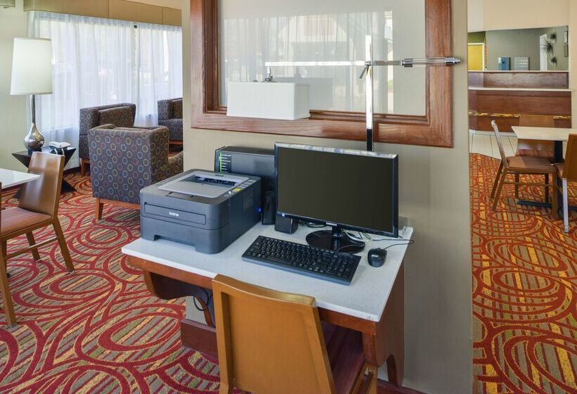 فندق Americas Best Value Inn & Suites Bastrop
