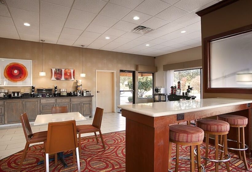 فندق Americas Best Value Inn & Suites Bastrop