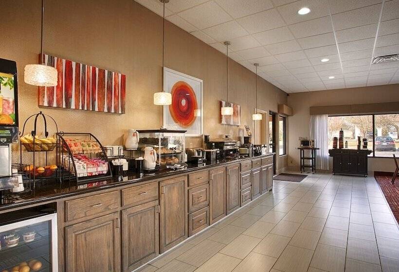 فندق Americas Best Value Inn & Suites Bastrop