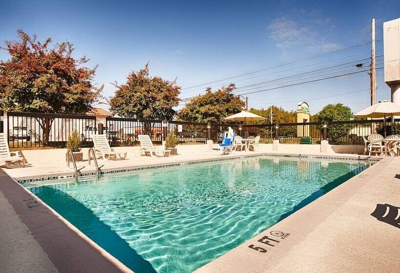 فندق Americas Best Value Inn & Suites Bastrop