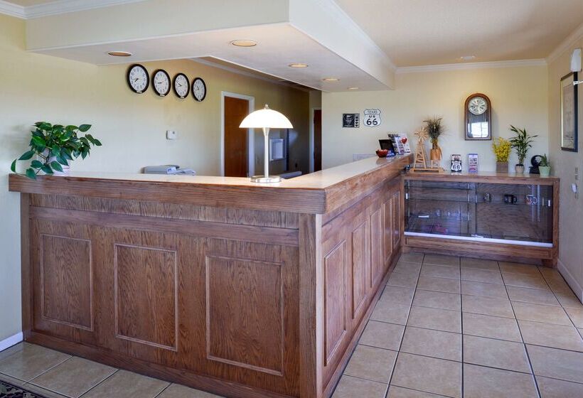 Отель Americas Best Value Inn & Suites Vega