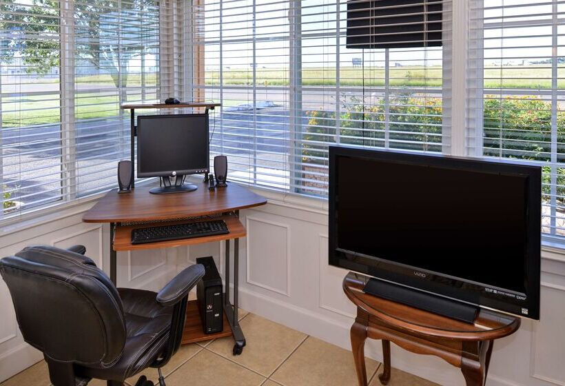 Отель Americas Best Value Inn & Suites Vega