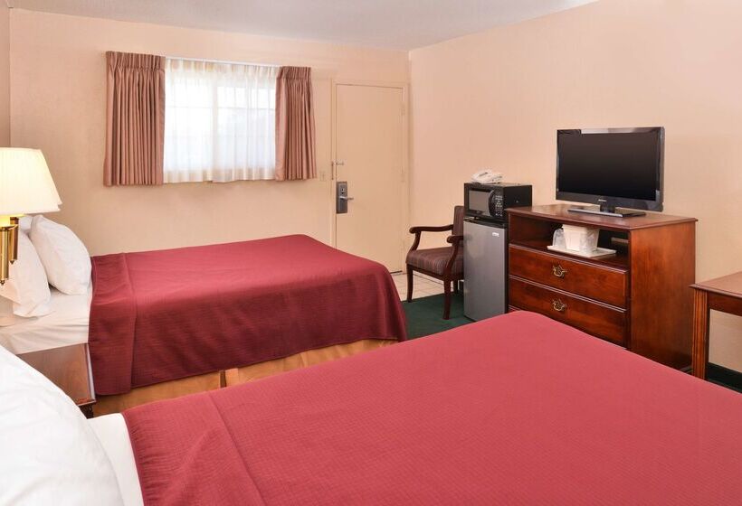 Отель Americas Best Value Inn & Suites Vega