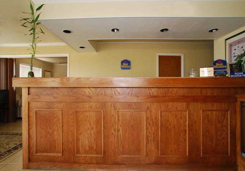 Отель Americas Best Value Inn & Suites Vega