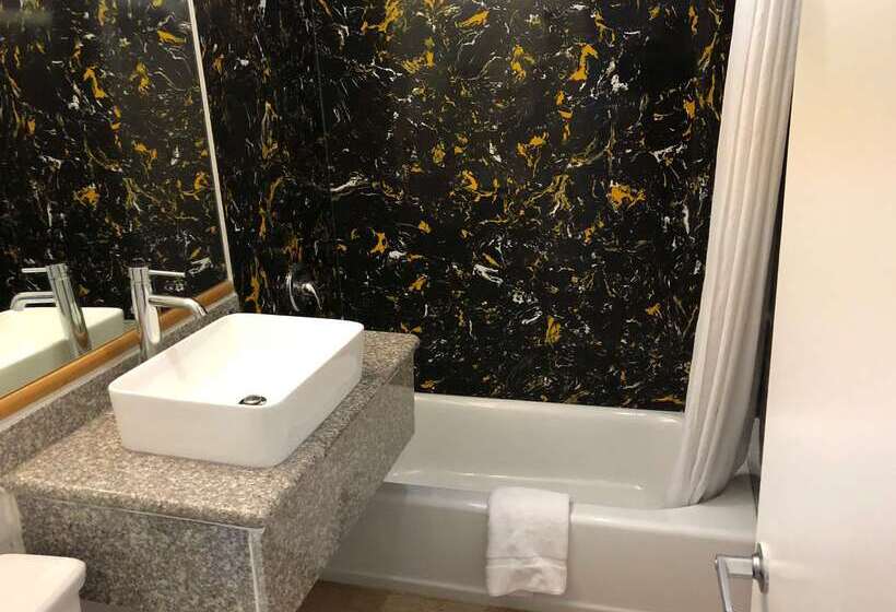 فندق Americas Best Value Inn Visalia