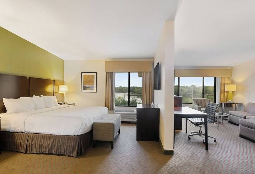 Antioch Hotel & Suites