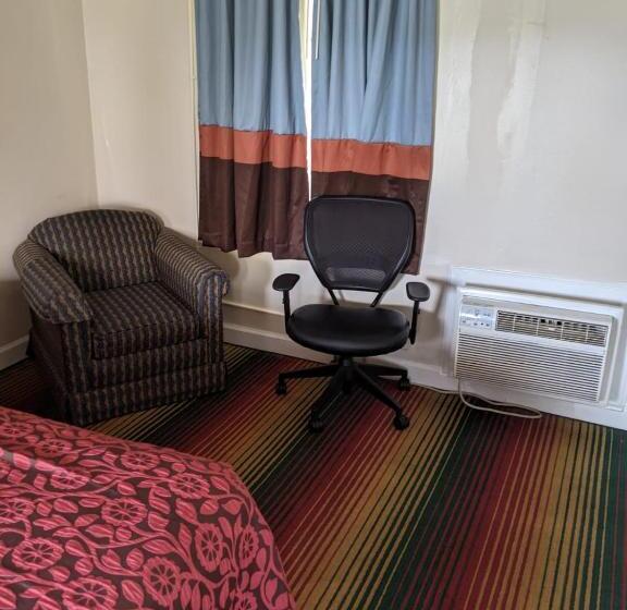 酒店 Azalea Inn & Suites