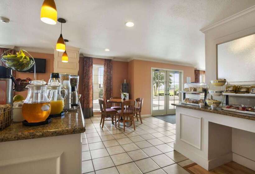 호텔 Baymont By Wyndham Beaumont