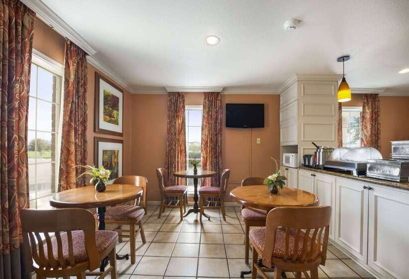 호텔 Baymont By Wyndham Beaumont