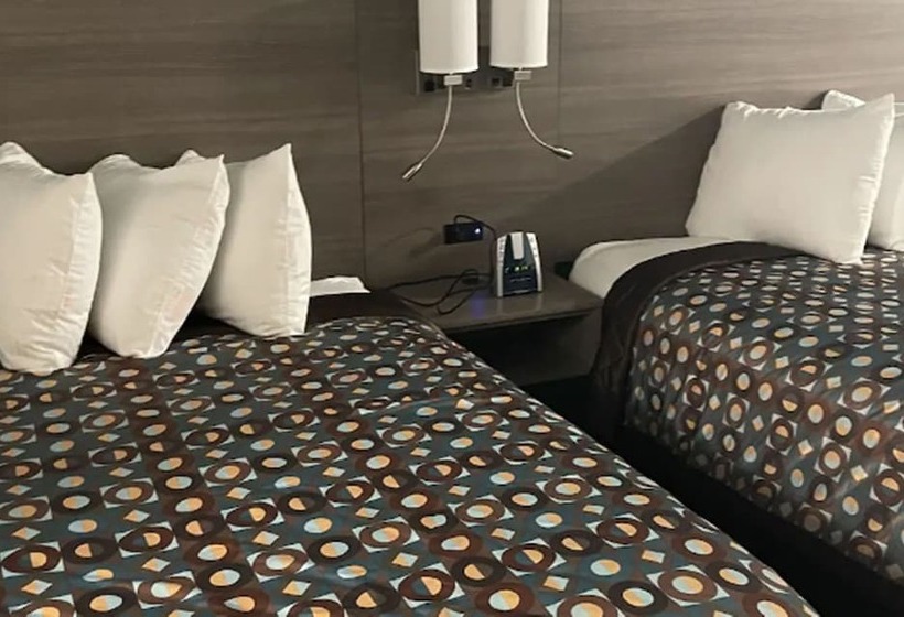 酒店 Baymont By Wyndham Bellevue / Omaha