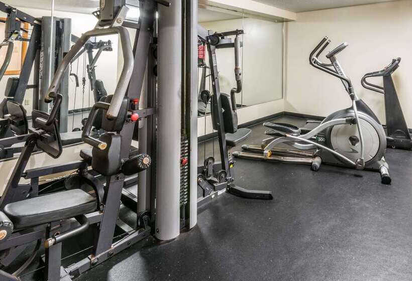 Отель Baymont By Wyndham Branford/new Haven