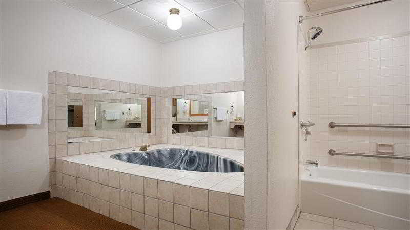 فندق Baymont By Wyndham El Dorado