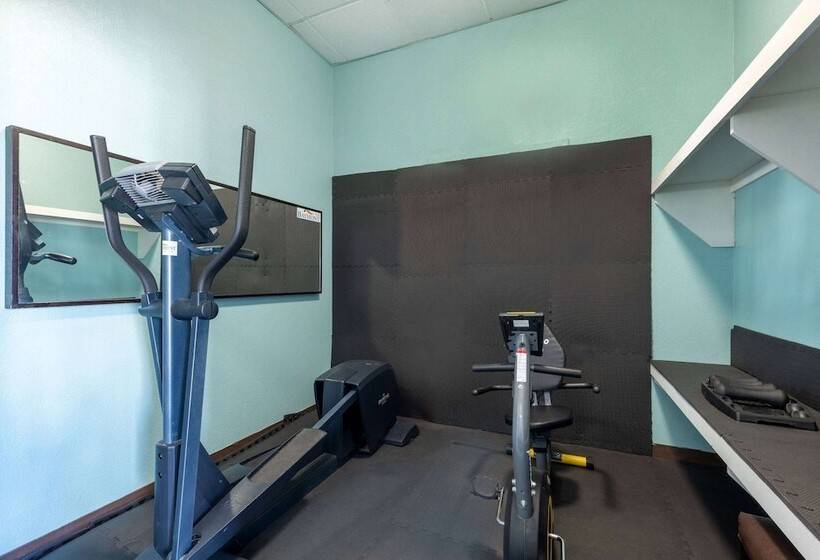 فندق Baymont By Wyndham El Dorado