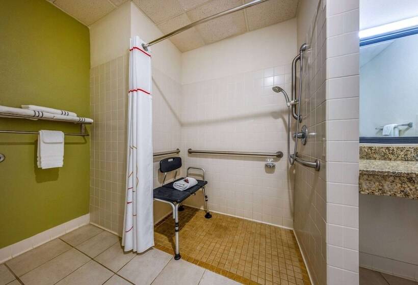 فندق Baymont By Wyndham El Dorado